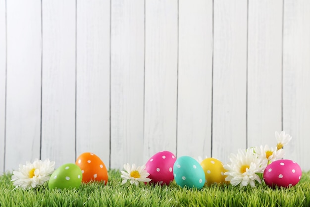 Sfondo colorato di uova di Pasqua Buona Pasqua