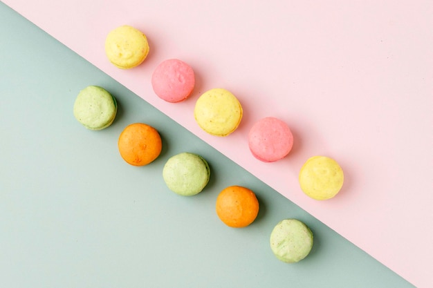 Sfondo colorato Mini Macaron vista dall'alto