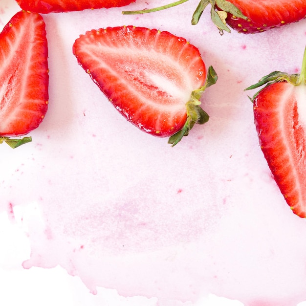 Sfondo creativo di fragole fresche con spazio di copia Concetto di cibo Vista dall'alto Immagine