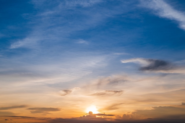 Sfondo del cielo al tramonto