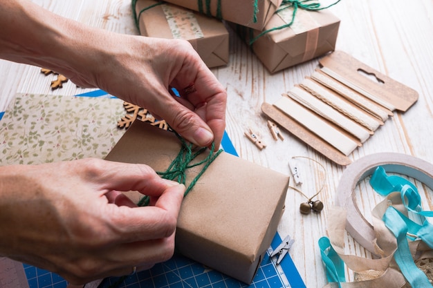 Sfondo dell'album. natale - confezioni regalo per ragazze