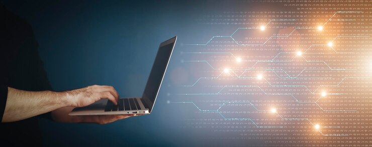 Sfondo della tecnologia Big Data Utilizzo di un laptop sullo sfondo della visualizzazione di un computer