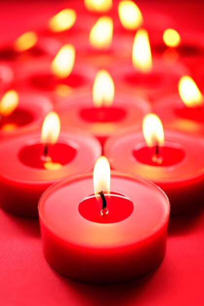 Sfondo di candele rosse