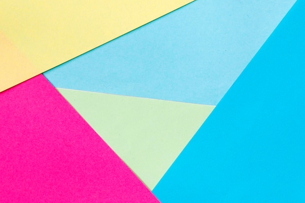Sfondo di carta colorato cartone e figure geometriche color pastello