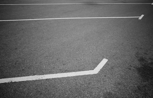 Sfondo di linee di parcheggio bianche nere