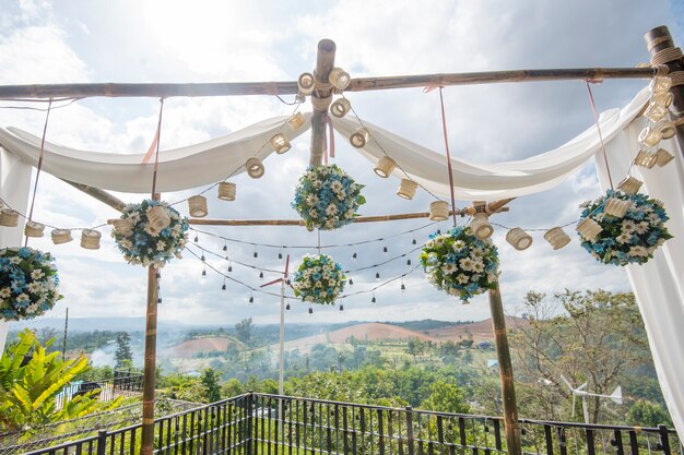 sfondo di nozze con fiori e decorazione di nozze