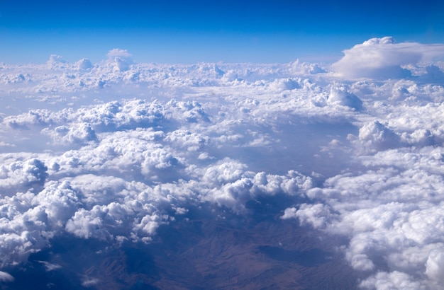 Sfondo di nuvole e cielo aereo