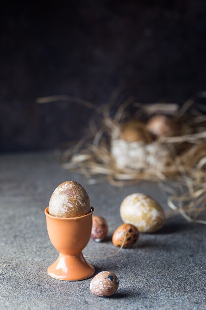 Sfondo di Pasqua con le uova di Pasqua