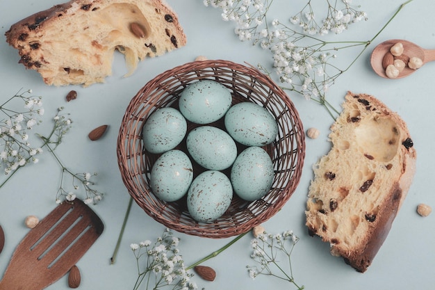 Sfondo di uova di Pasqua color pastello dipinto a mano