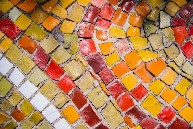 Sfondo e texture di piastrelle di ceramica multicolori forme diverseDecorazione di pareti soffitto pavimento Lavori fatti a mano Sfondo colorato astratto