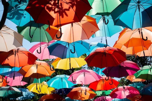 Sfondo modello ombrello colorato