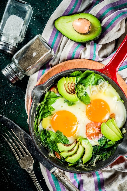 Shakshuka di verdure verde