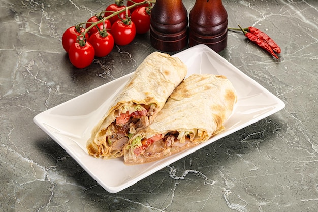 Shawarma con carne di pollo alla griglia