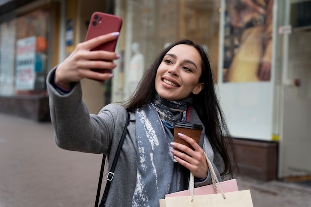 Shopping per giovani adulti in città