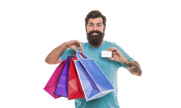 Shopping piacevole acquista regalo o presente assistente di negozio online con sacchetti di imballaggio e carta sconto acquisto servizio di consegna uomo felice shopping usa il metodo di pagamento maniaco dello shopping ha svuotato la sua carta di credito