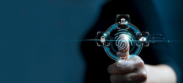 Sicurezza tecnologica del futuro e cibernetica su Internet La scansione delle impronte digitali fornisce l'accesso alla sicurezza