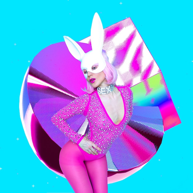 Signora sexy nello stile di modo della discoteca. Maschera di coniglio giocoso. Night Party Clubbing concept