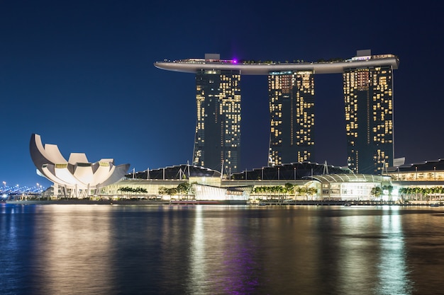 Singapore di notte