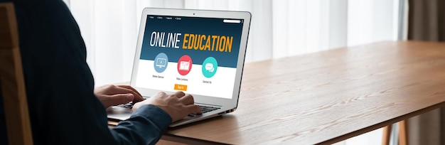 Sito web di elearning con un software modesto per consentire agli studenti di studiare su Internet