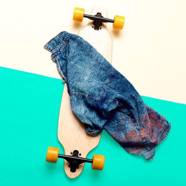 Skateboard e jeans Urban fashion design minimal