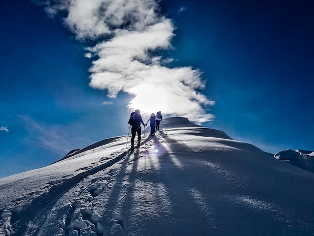 Skitouring sport invernale