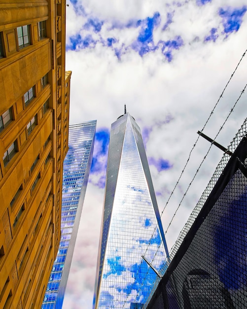 Skyline con grattacieli nel centro finanziario a Lower Manhattan, New York City, America. STATI UNITI D'AMERICA. Edificio di architettura americana. Panorama di Metropolis New York. Paesaggio urbano metropolitano