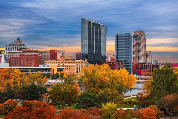 Skyline del centro di Grand Rapids Michigan USA