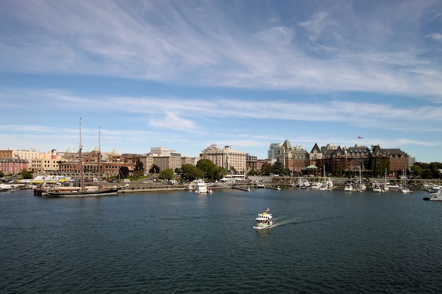 Skyline della città di Victoria BC Inner Harbor