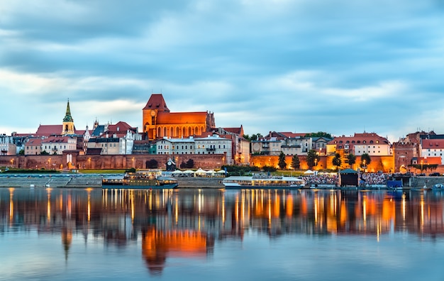 Skyline della città vecchia di Torun, in Polonia