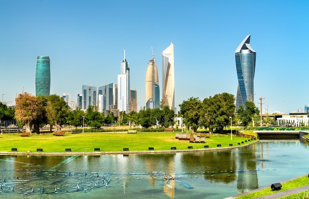 Skyline di Kuwait City ad al Shaheed Park