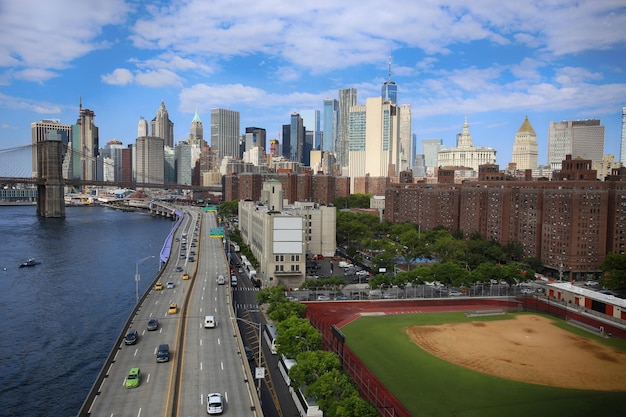 Skyline di Manhattan e ponte di Brooklyn New York City