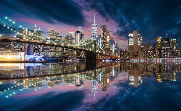 Skyline di New York dal ponte di Brooklyn