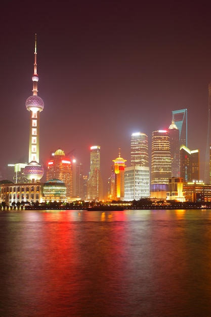 Skyline di Shanghai di notte, Cina