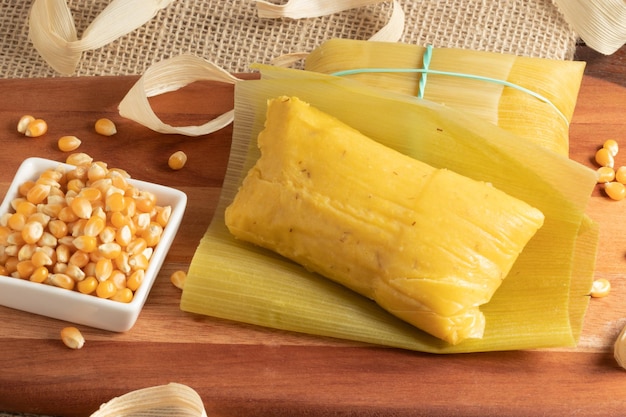 Snack di mais brasiliano, Pamonha. Festa di Junina.