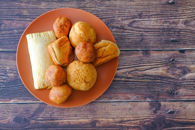 Snack nigeriani Meat Pie Puff Panini e involtino di uova