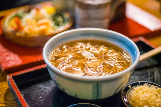 Soba noodle tradizionale in stile Kyoto in un ristorante giapponese