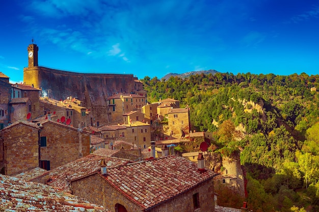 Sorano città del tufo in Toscana