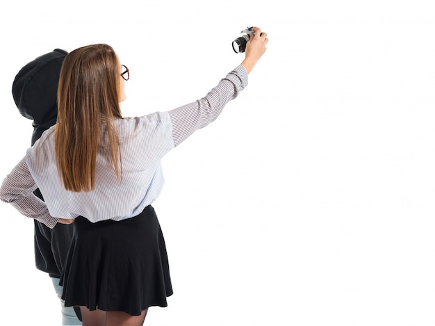 Sorelle prendendo un selfie