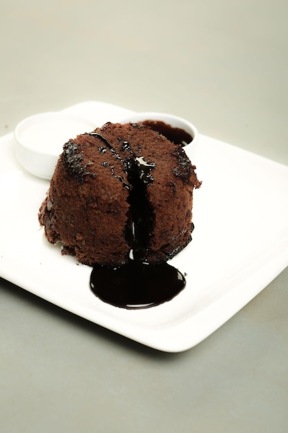 Soufflé al cioccolato con gelato