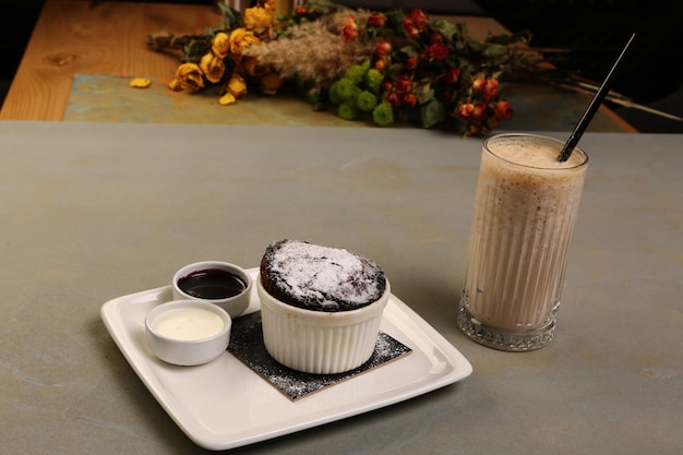 Soufflé al cioccolato con gelato