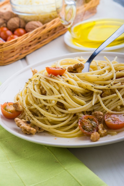 Spaghetti agli ingredienti