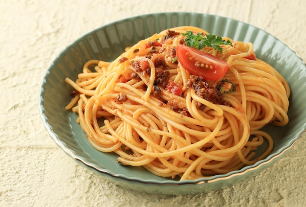 Spaghetti al pomodoro alla bolognese Pasta italiana