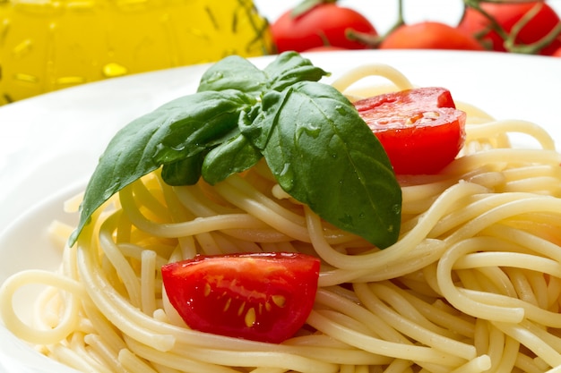 Spaghetti al pomodoro