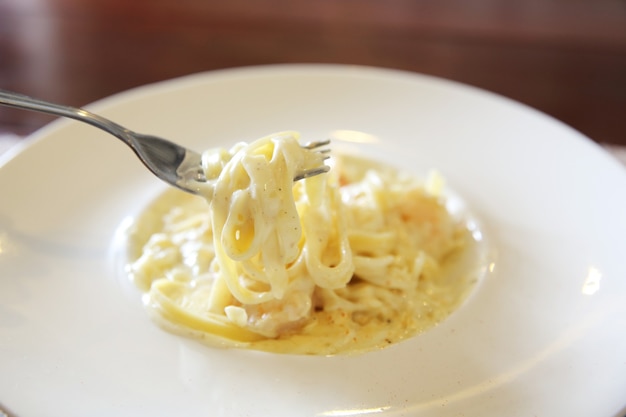 Spaghetti alla crema di gamberi