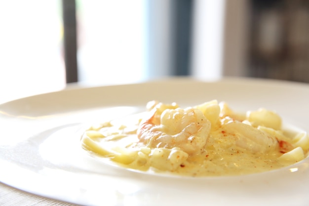 Spaghetti alla crema di gamberi