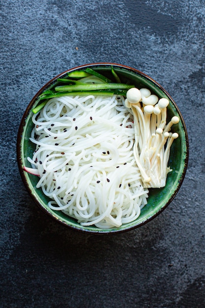 spaghetti di ghiaccio verdure Enoki cellophane pasta Miso Ramen zuppa funchose pho frutti di mare