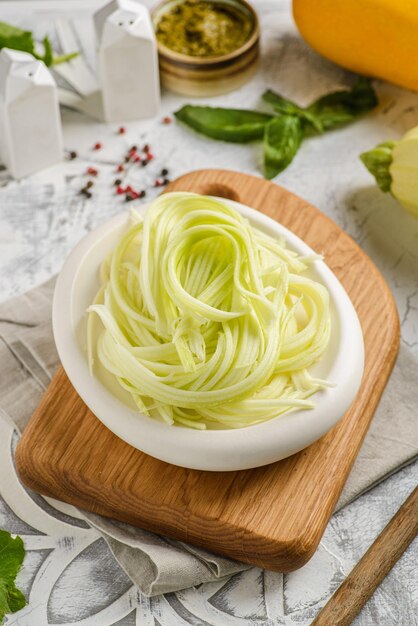 spaghetti di zucchine senza glutine