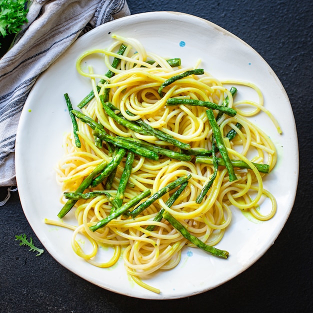 Spaghetti Fagiolini Asparagi Salsa Formaggio Pasta