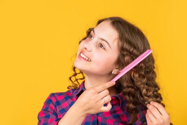 Spazzolare i capelli lunghi Godere di ricci lucenti Balsamo balsamo all'olio per lo styling Capelli ricci per bambini Acconciatura per feste Forniture per parrucchieri Moda e bellezza Salone per parrucchieri per bambine