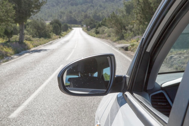 Specchietto laterale su Open Road Ibiza Spagna
